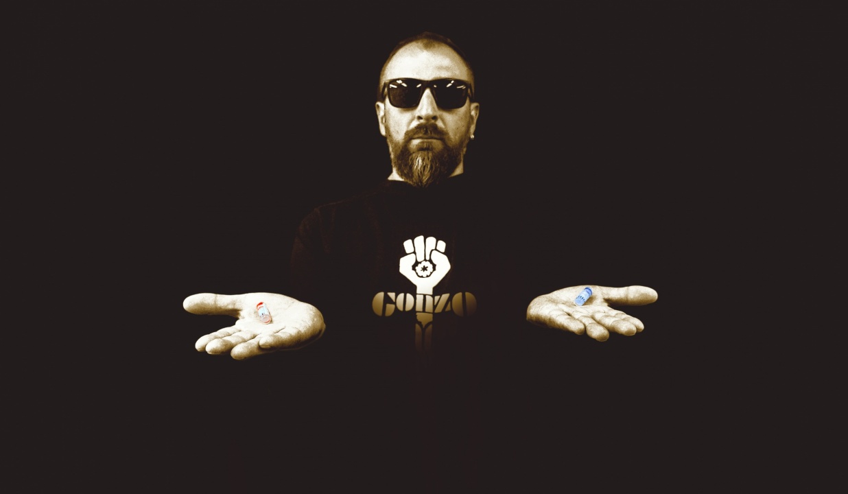 1_Красную или синюю.jpg 1_Красную или синюю.jpg