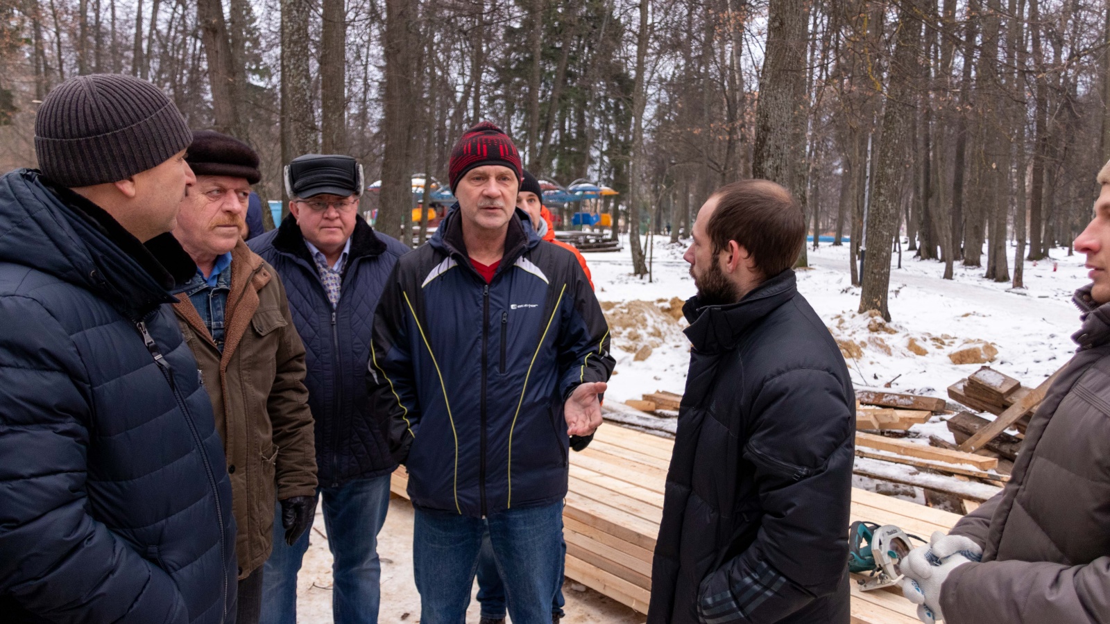 саров сейчас. саров инфо новости. фото администрации города саров. колючий саров барахолка. саров сейчас.